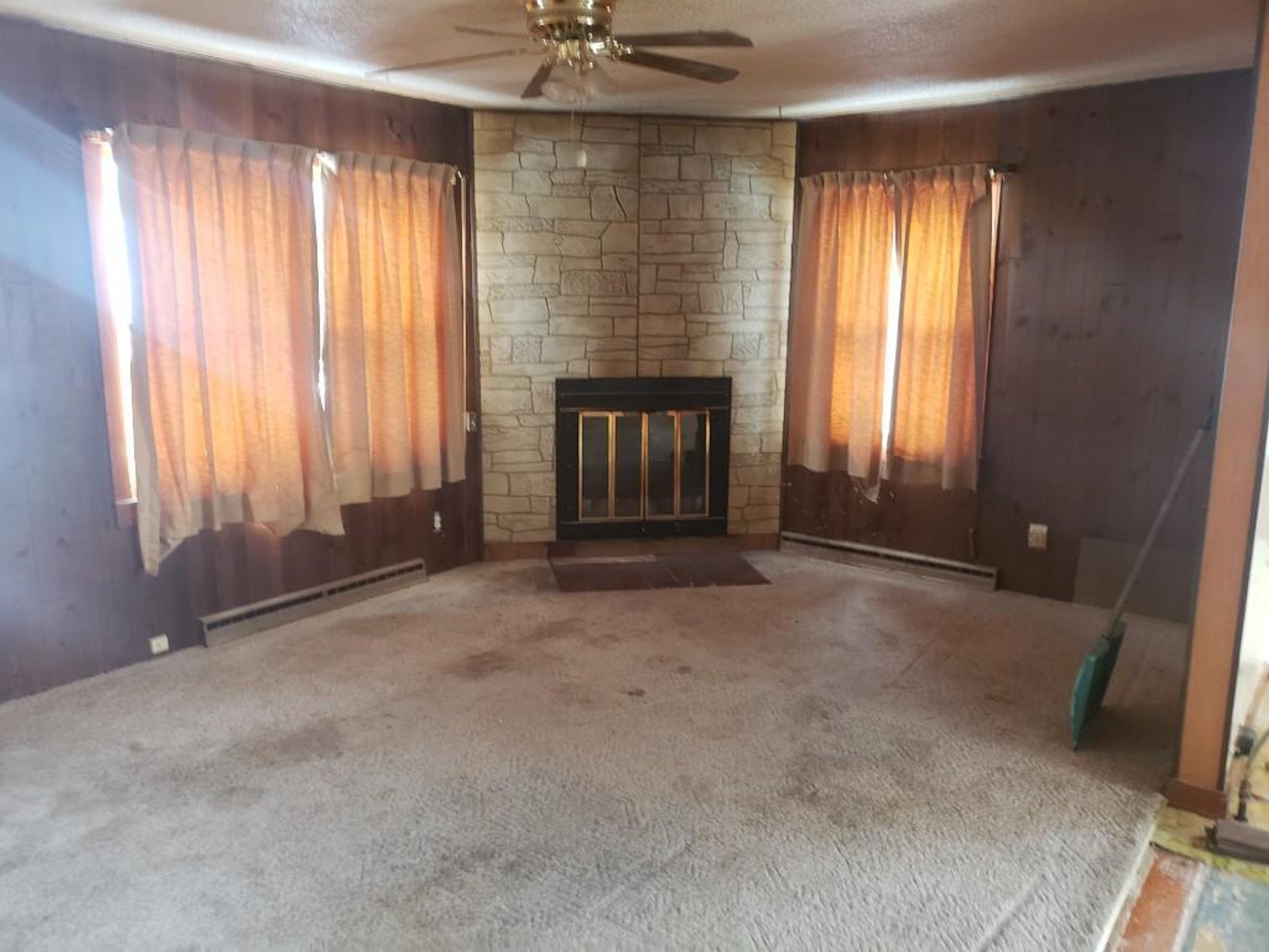 Image for Real Estate Auction - Dec. 30th