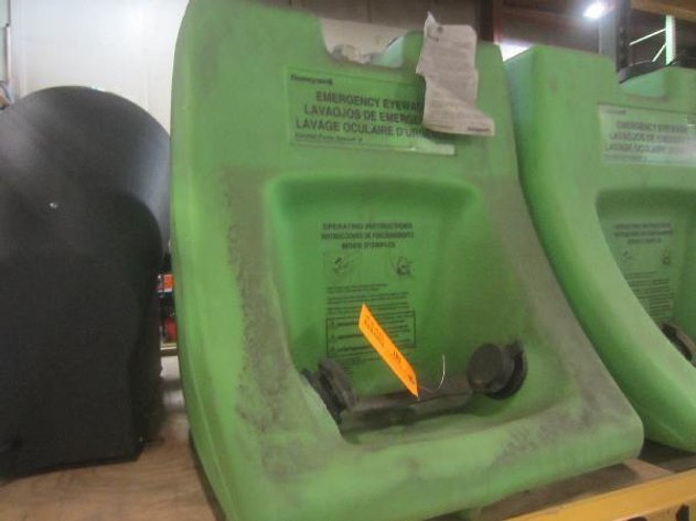 Image for Honeywell Portable Eye Wash Station (PR11)
