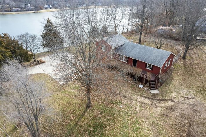 Image for 2601 Beach Dr. - Oak Grove, MO