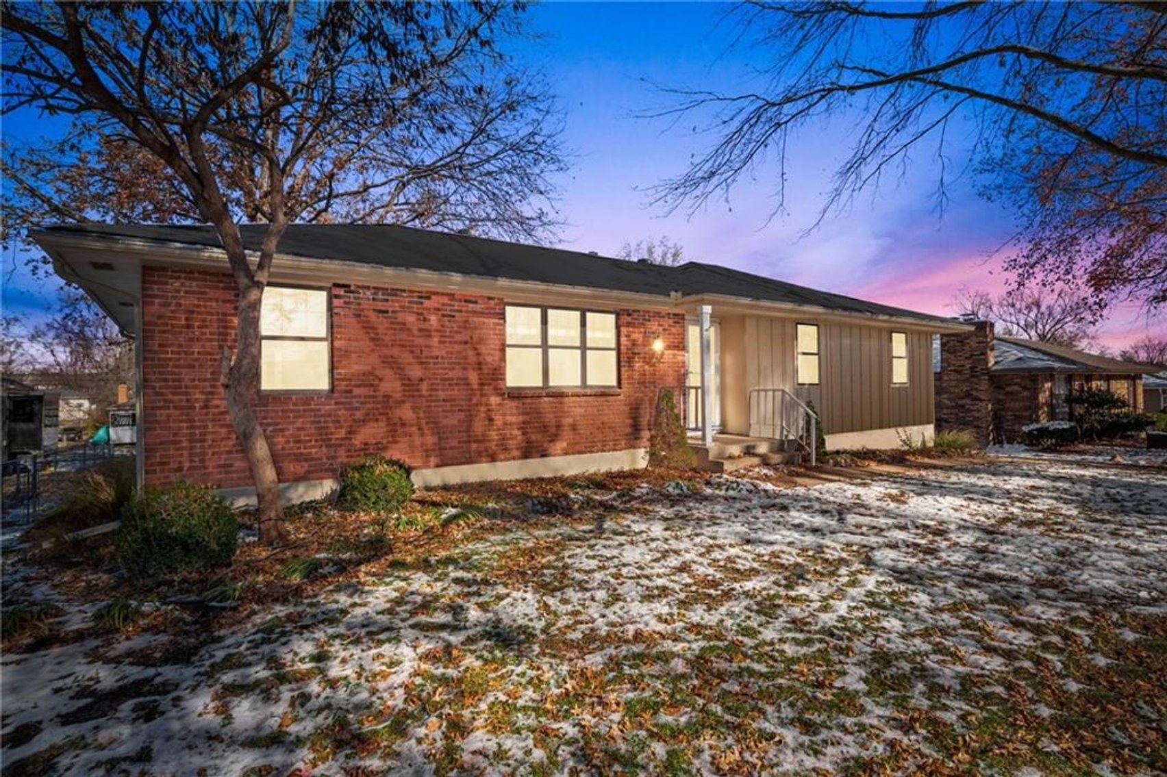 Image for 810 SE 14th St. - Oak Grove, MO