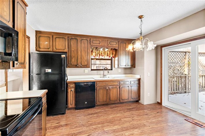 Image for 810 SE 14th St. - Oak Grove, MO