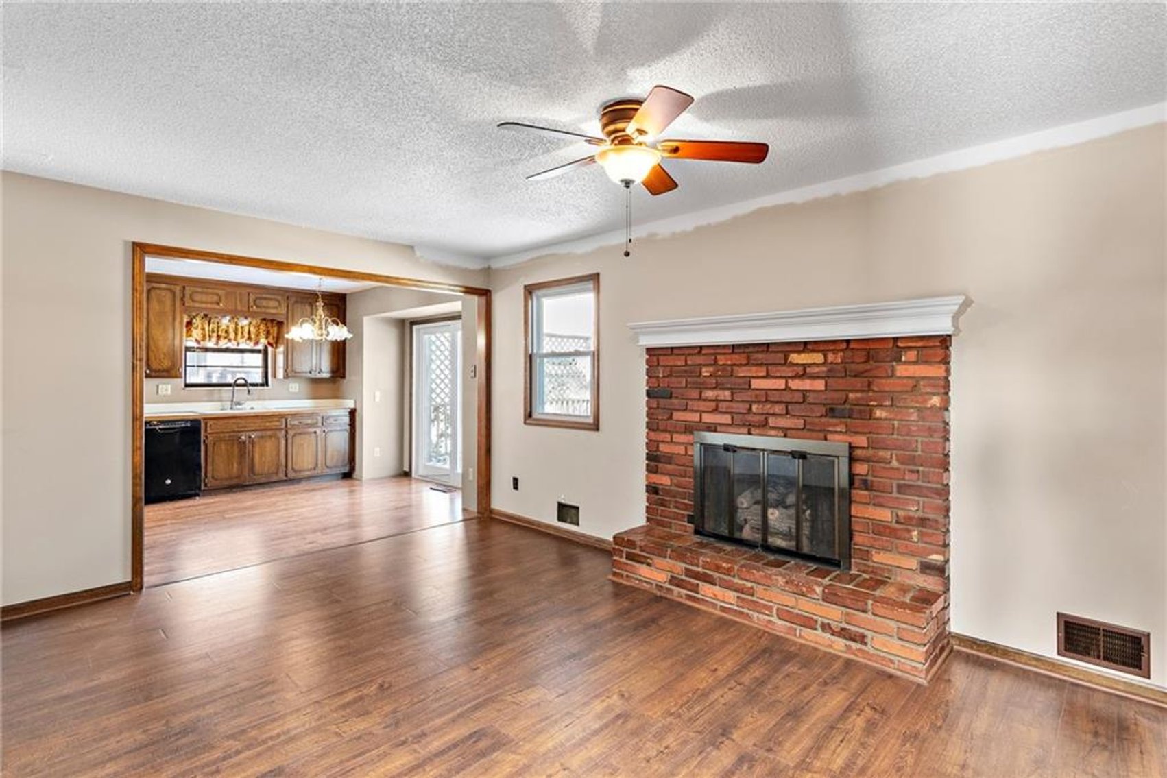 Image for 810 SE 14th St. - Oak Grove, MO