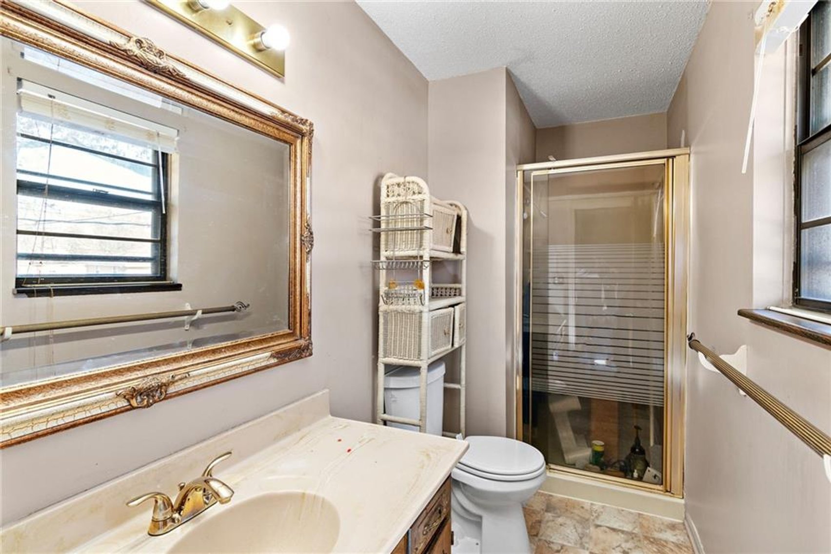 Image for 810 SE 14th St. - Oak Grove, MO