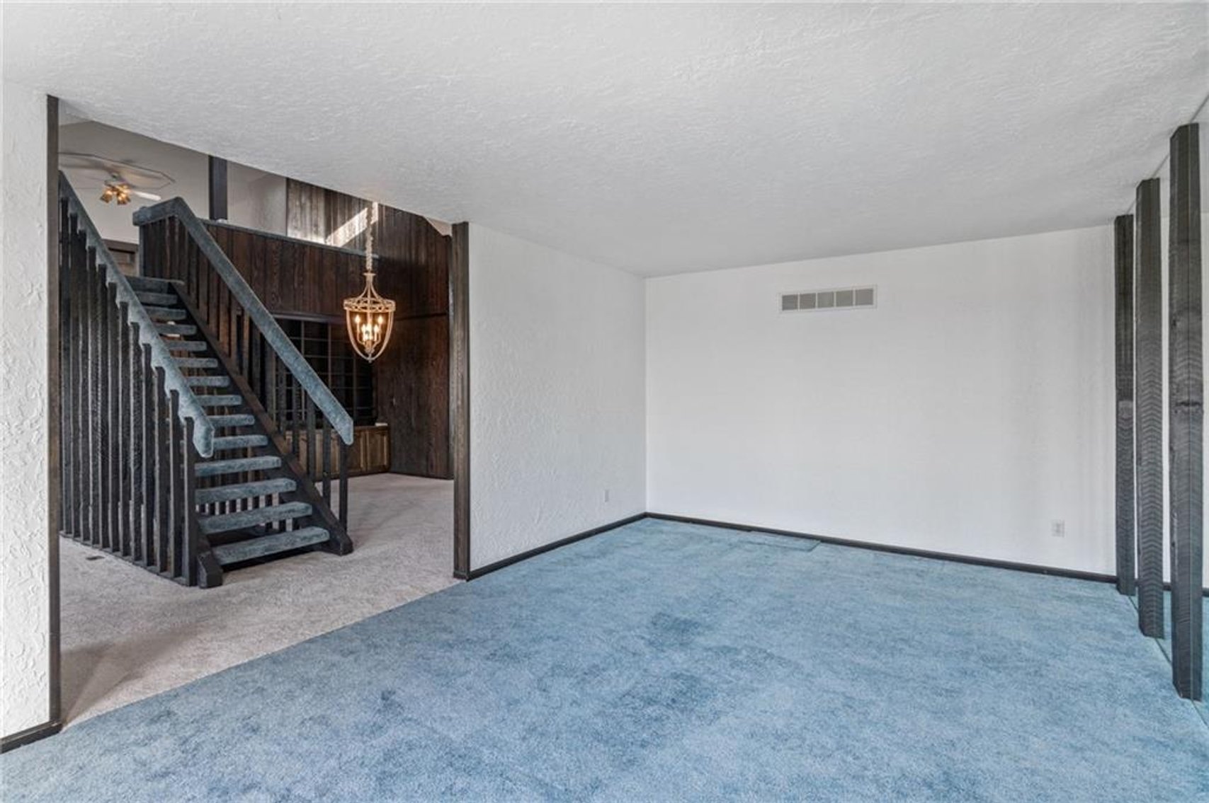 Image for 843 NW 825th Rd - Centerview, MO