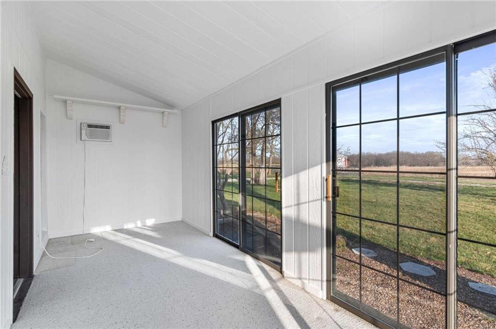 Image for 843 NW 825th Rd - Centerview, MO