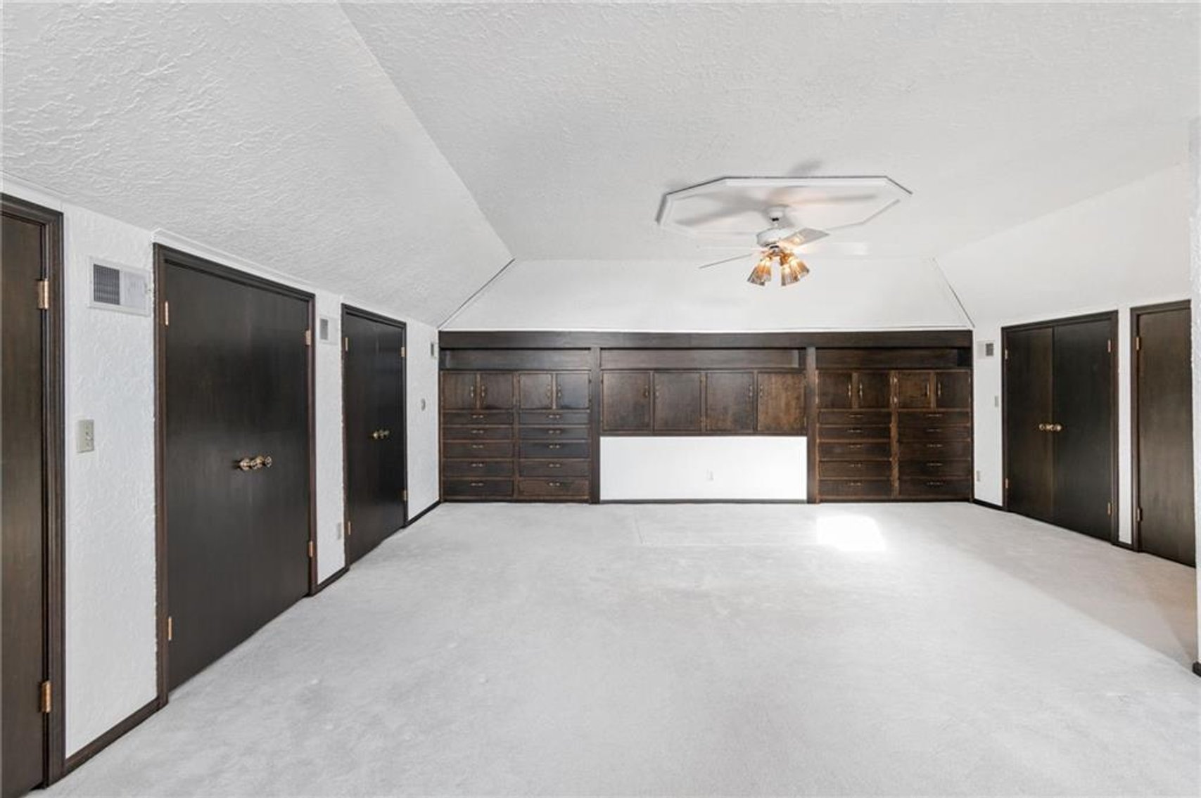 Image for 843 NW 825th Rd - Centerview, MO