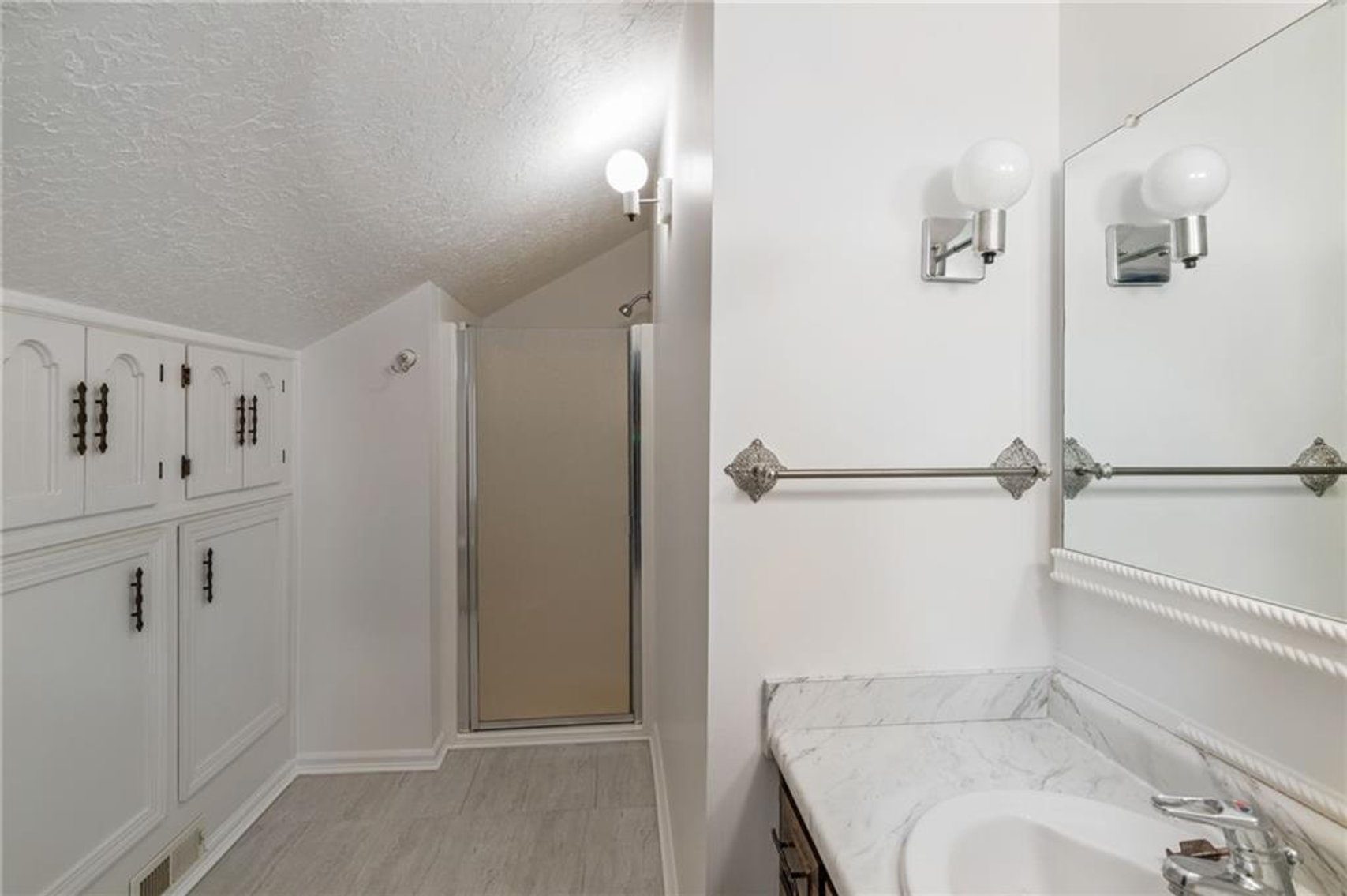 Image for 843 NW 825th Rd - Centerview, MO