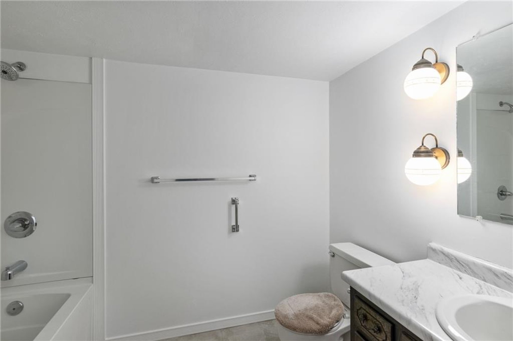 Image for 843 NW 825th Rd - Centerview, MO