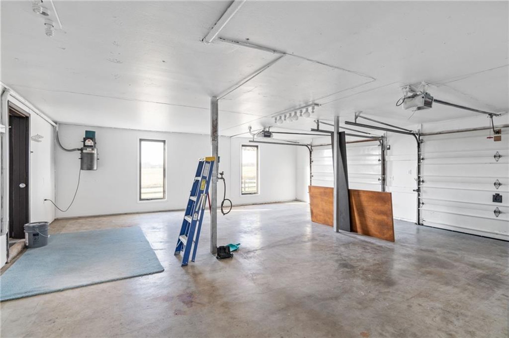 Image for 843 NW 825th Rd - Centerview, MO