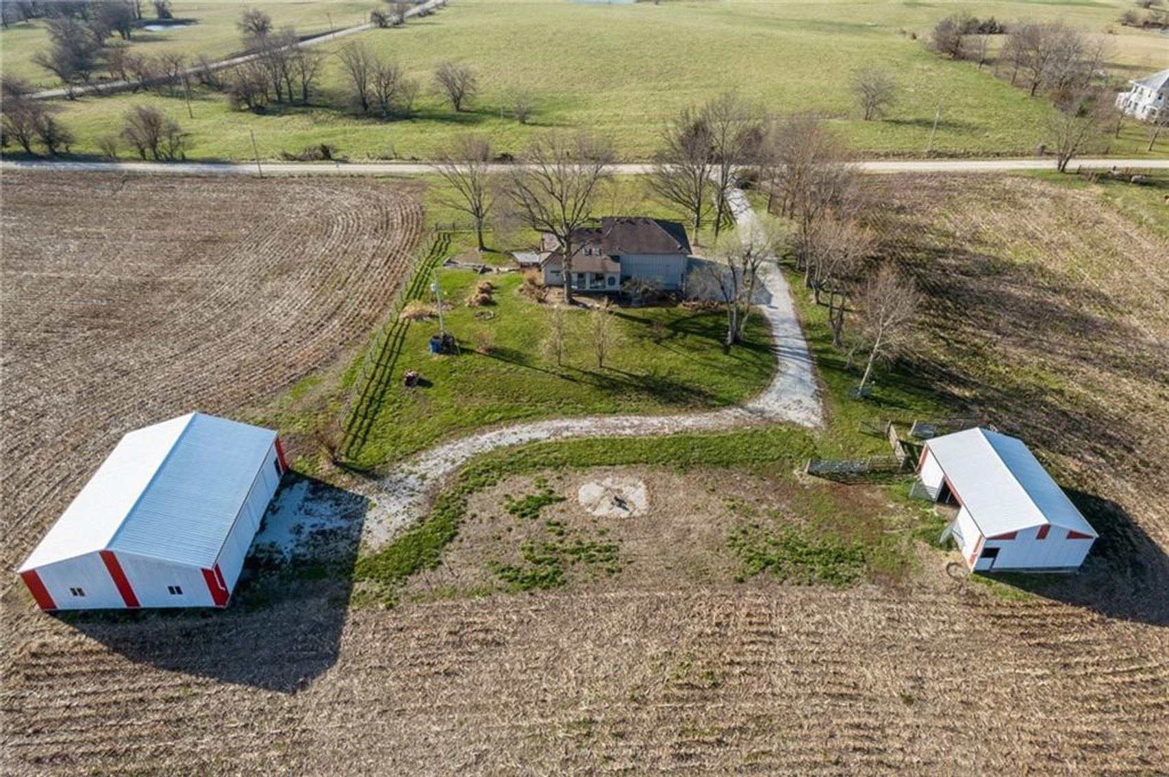 Image for 843 NW 825th Rd - Centerview, MO