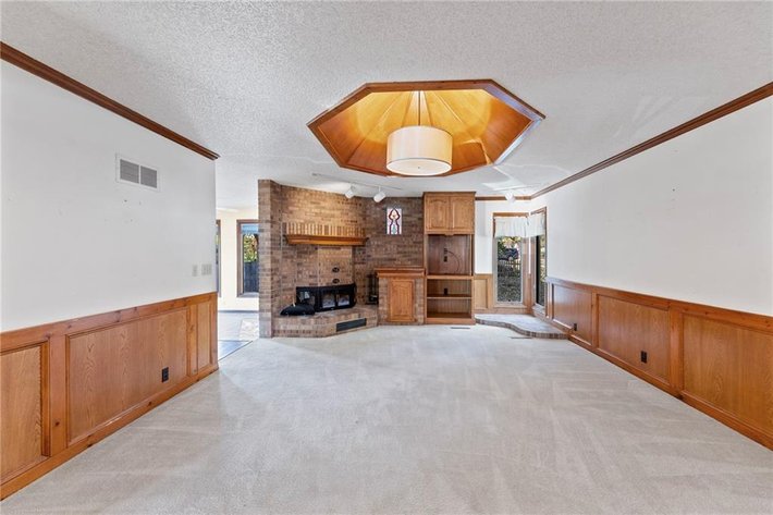 Image for 1201 SE 7th St - Lee's Summit, MO