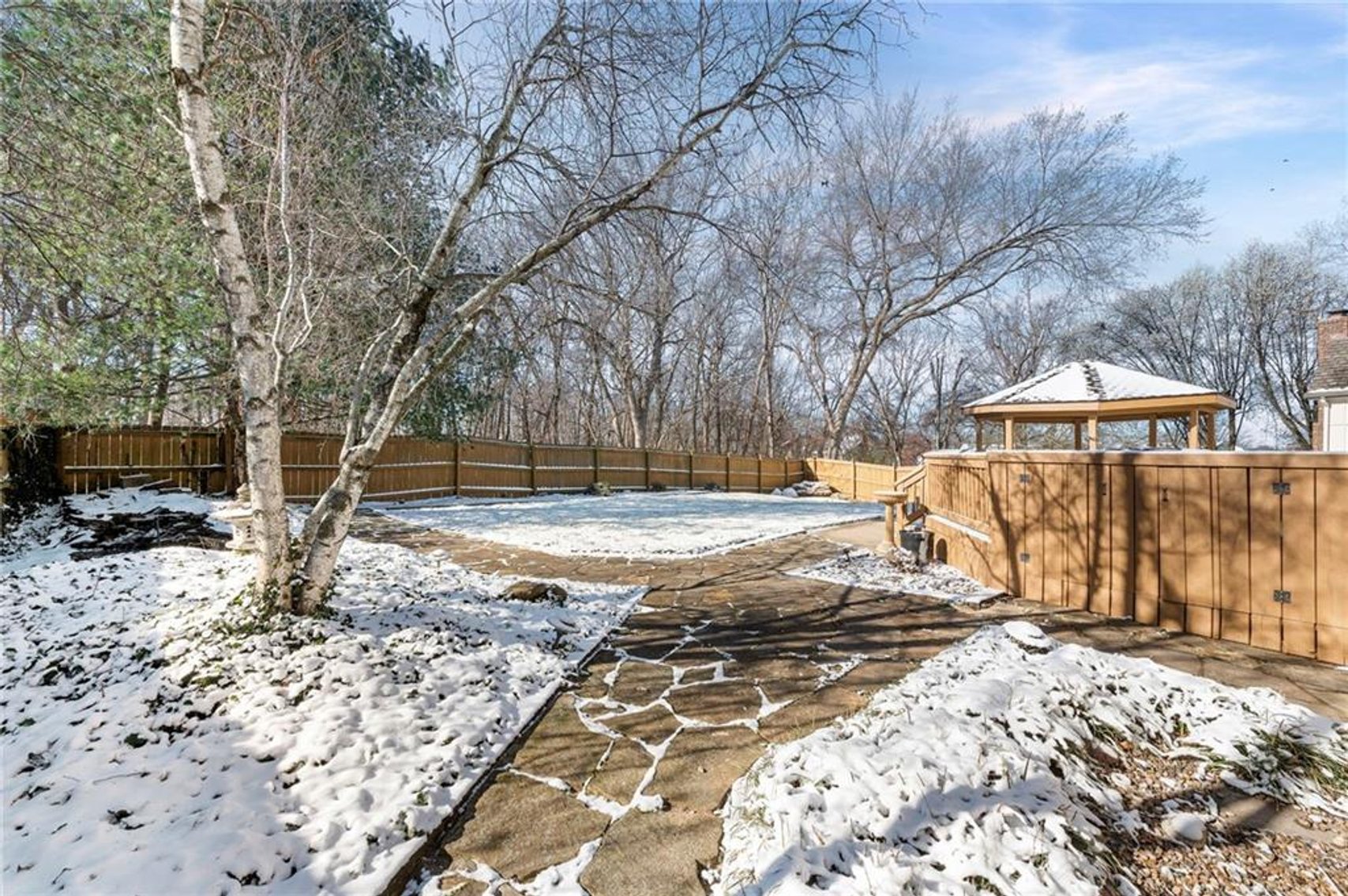 Image for 205 NE Shoreview Dr. - Lee's Summit, MO