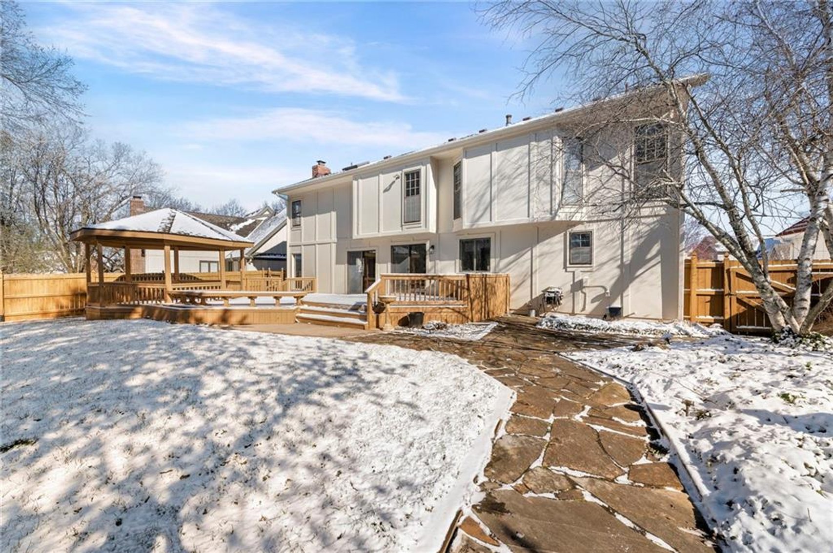 Image for 205 NE Shoreview Dr. - Lee's Summit, MO