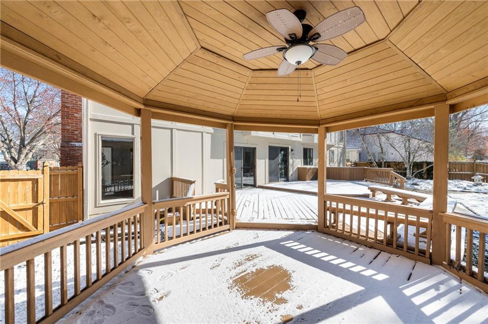 Image for 205 NE Shoreview Dr. - Lee's Summit, MO