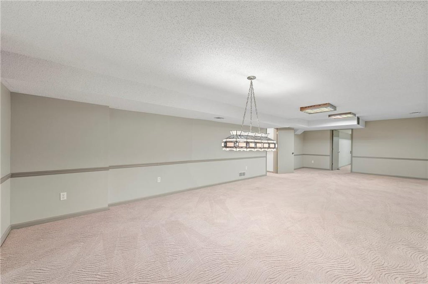 Image for 205 NE Shoreview Dr. - Lee's Summit, MO