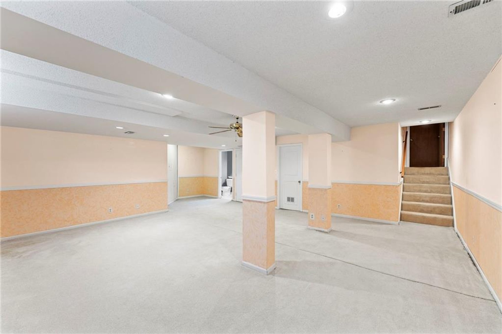 Image for 1201 SE 7th St - Lee's Summit, MO