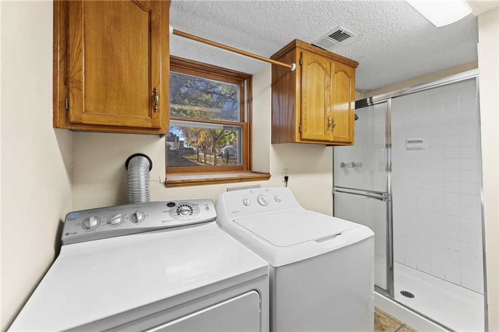 Image for 1201 SE 7th St - Lee's Summit, MO