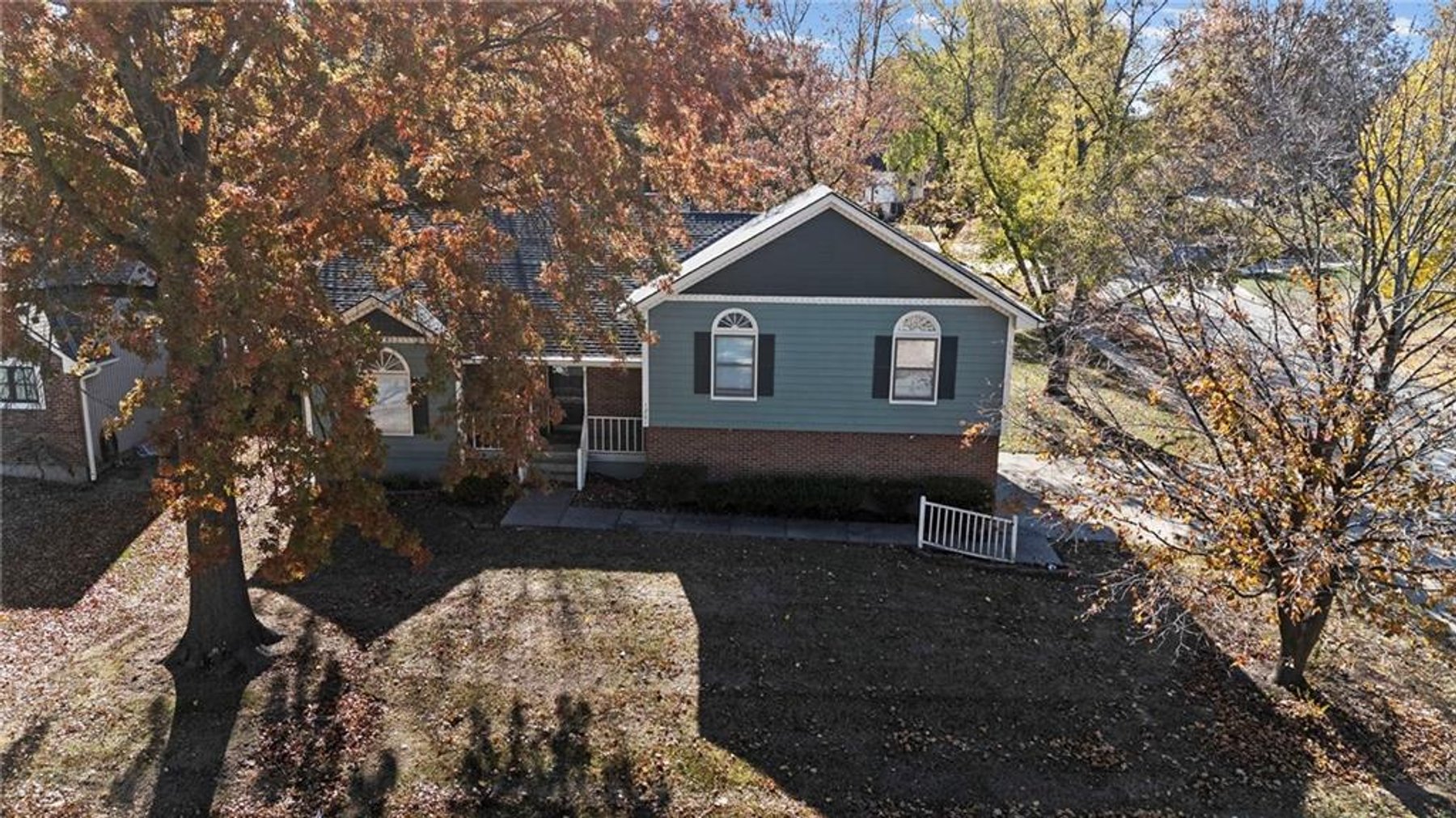 Image for 1201 SE 7th St - Lee's Summit, MO