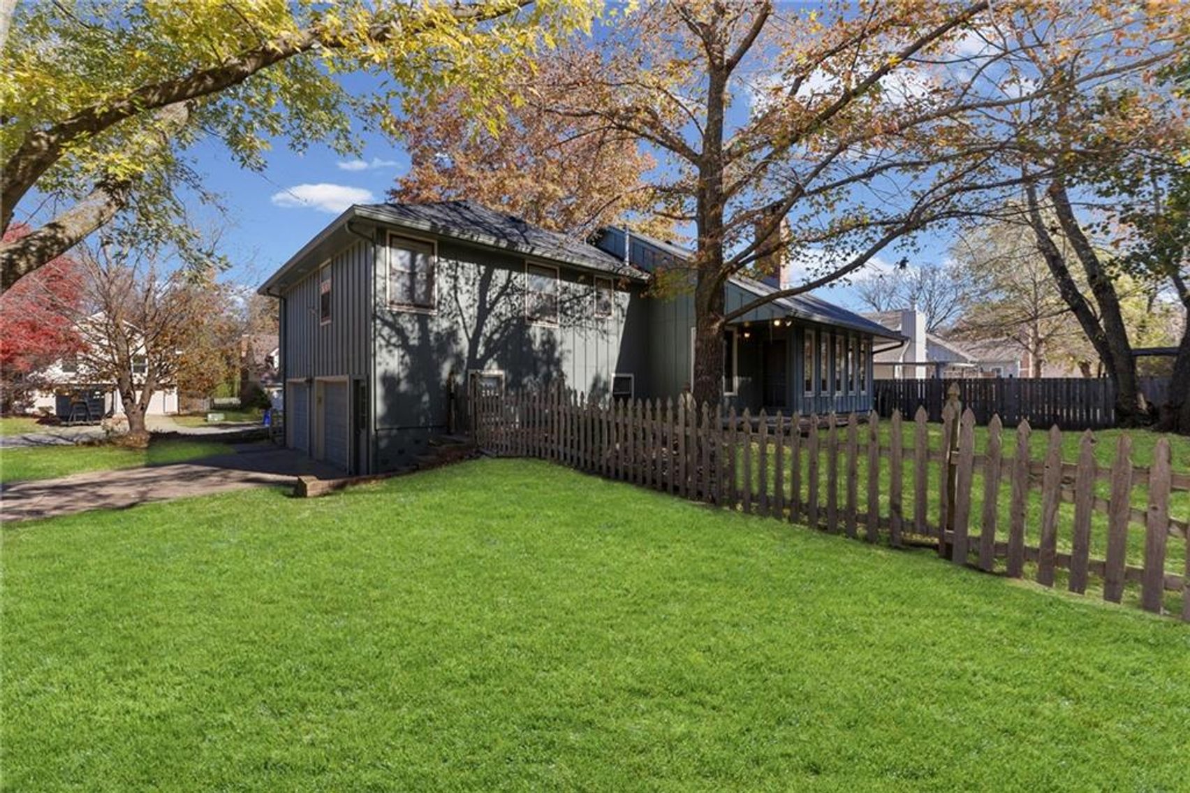 Image for 1201 SE 7th St - Lee's Summit, MO