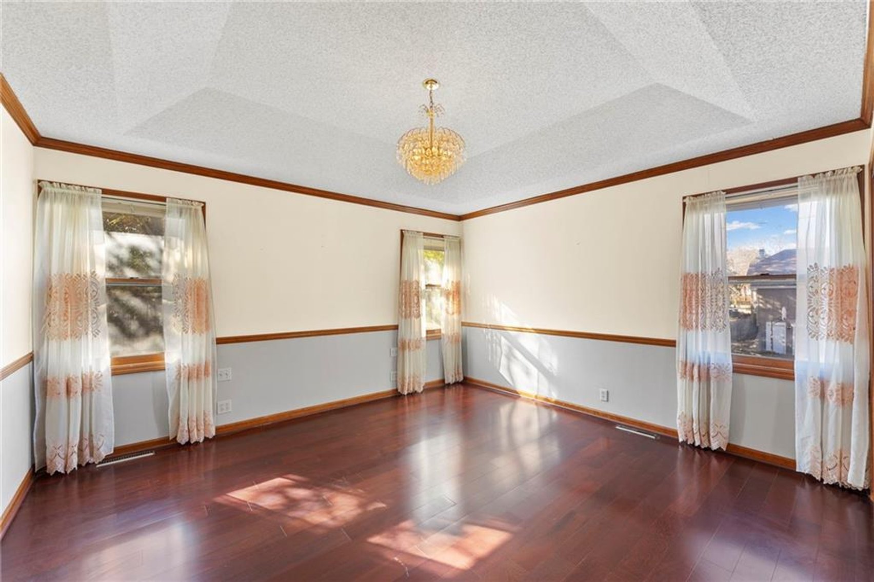 Image for 1201 SE 7th St - Lee's Summit, MO