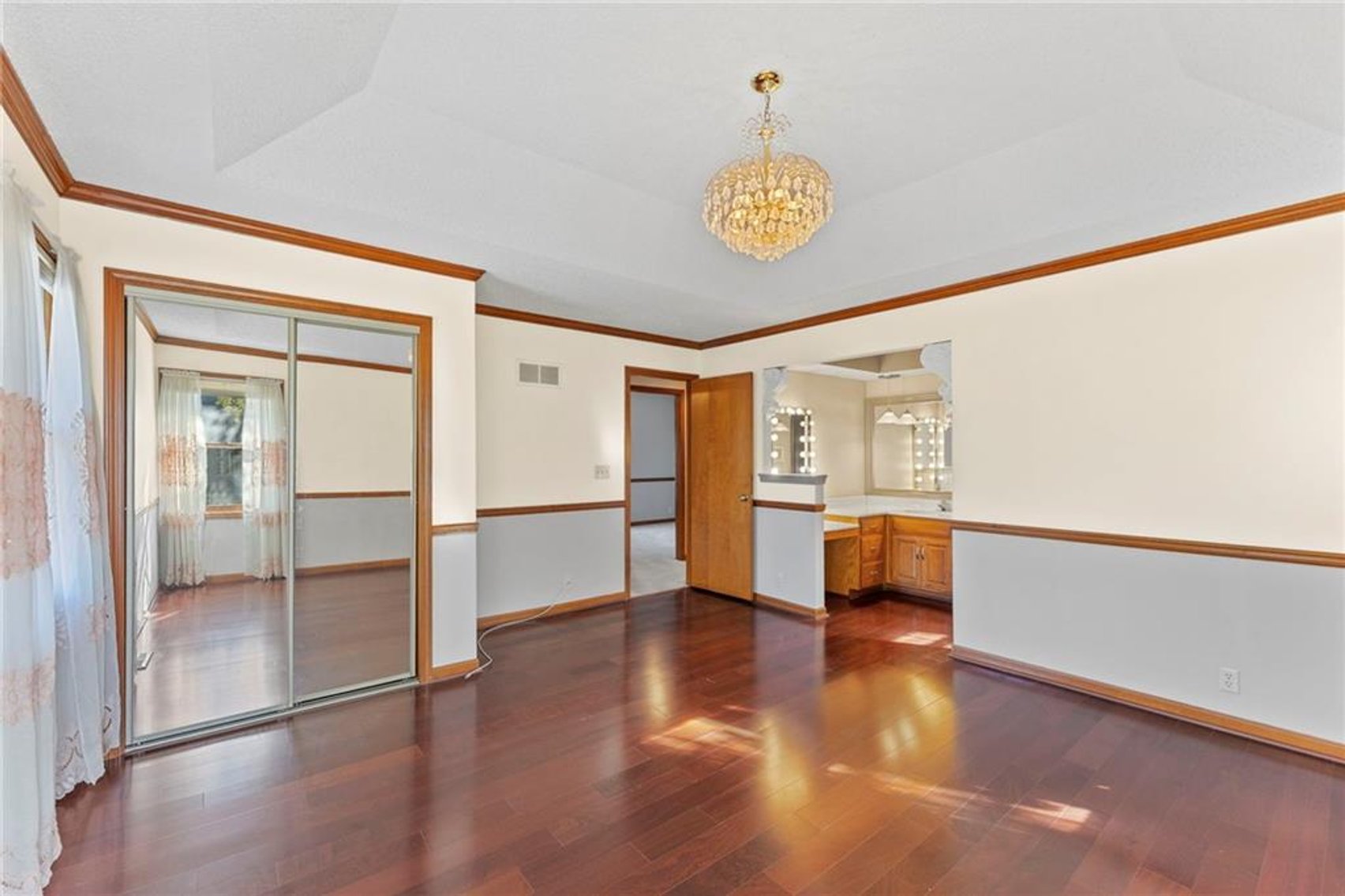 Image for 1201 SE 7th St - Lee's Summit, MO