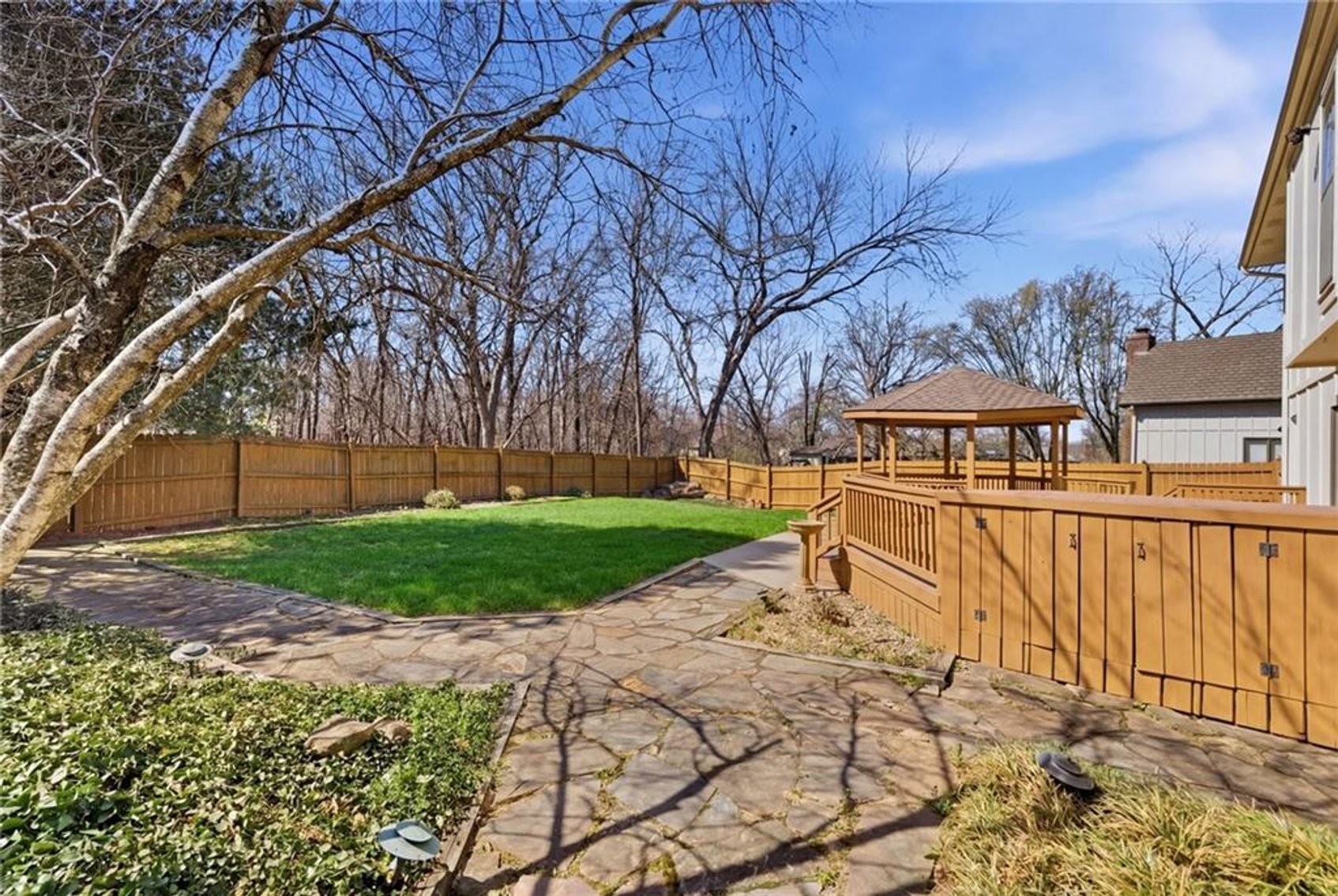 Image for 205 NE Shoreview Dr. - Lee's Summit, MO