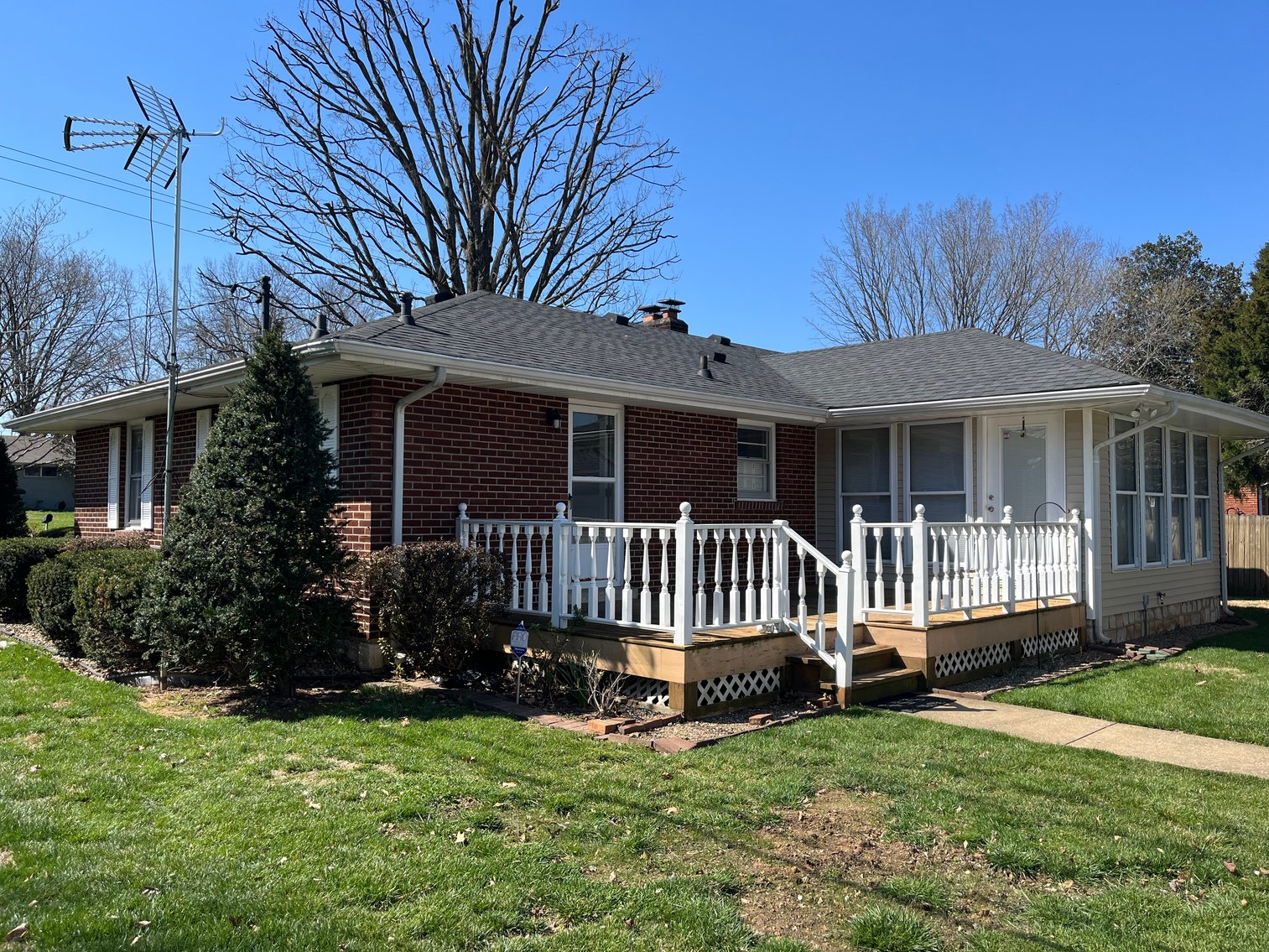 Image for ~ SOLD ~ 836 Ridgecrest Way ~ Live -Onsite Estate Auction