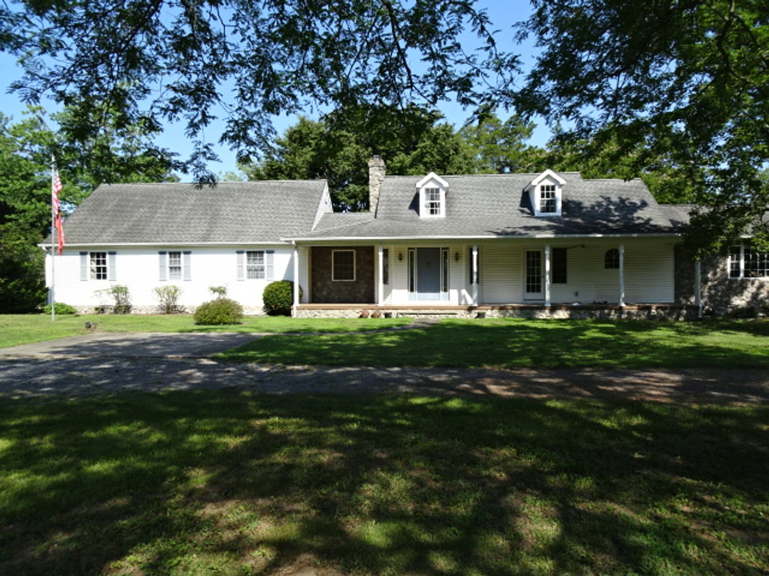 Image for Sep 14, 2024 Estate Auction -Waterfront Real Estate Public Auction