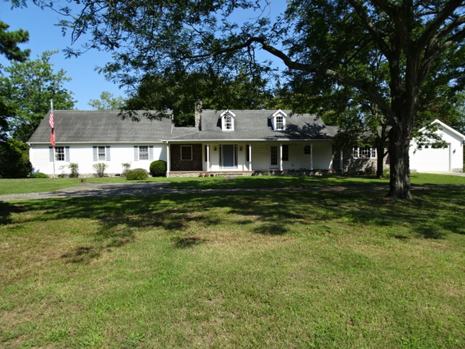 Image for Sep 14, 2024 Estate Auction -Waterfront Real Estate Public Auction