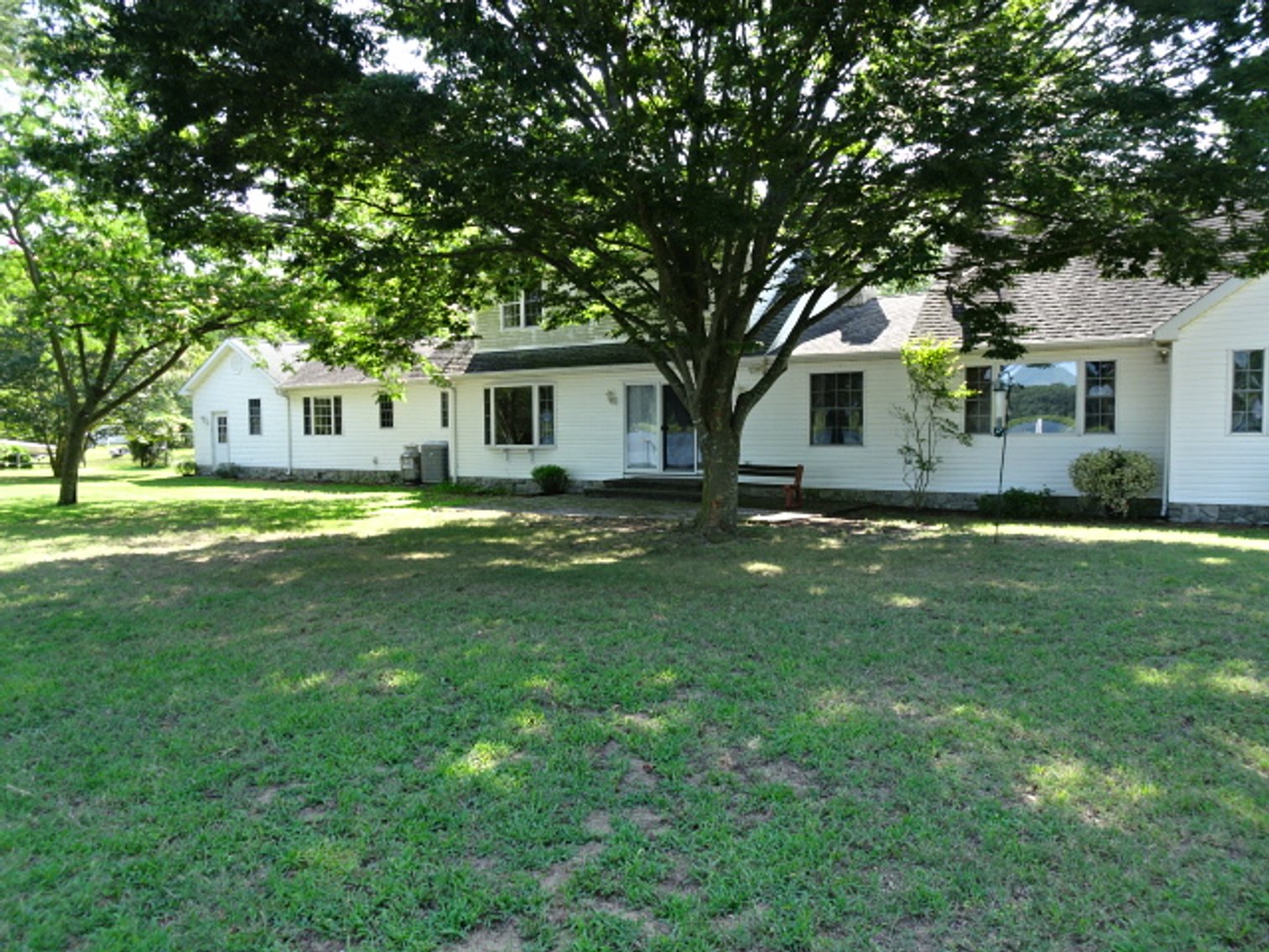 Image for Sep 14, 2024 Estate Auction -Waterfront Real Estate Public Auction