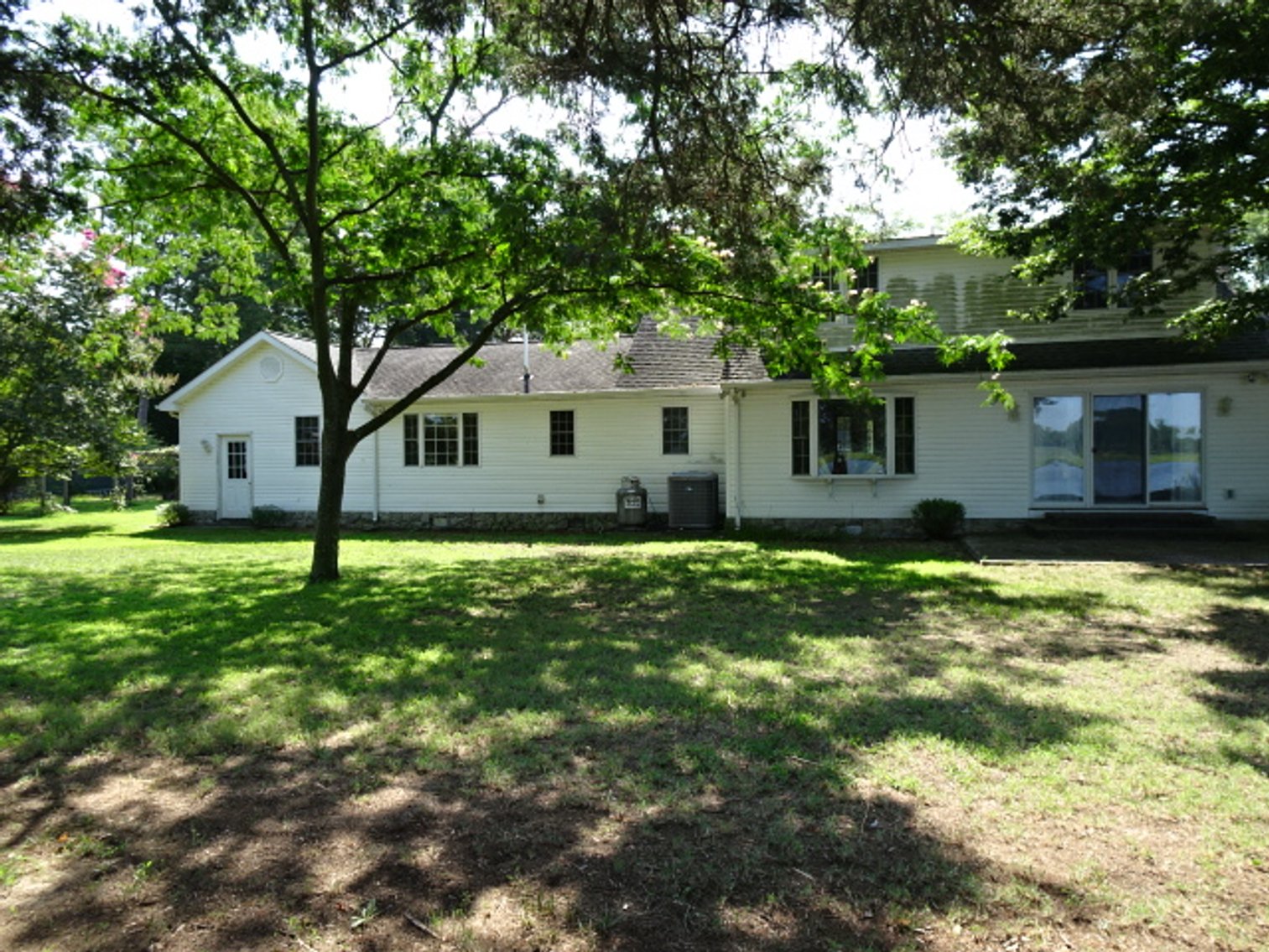 Image for Sep 14, 2024 Estate Auction -Waterfront Real Estate Public Auction