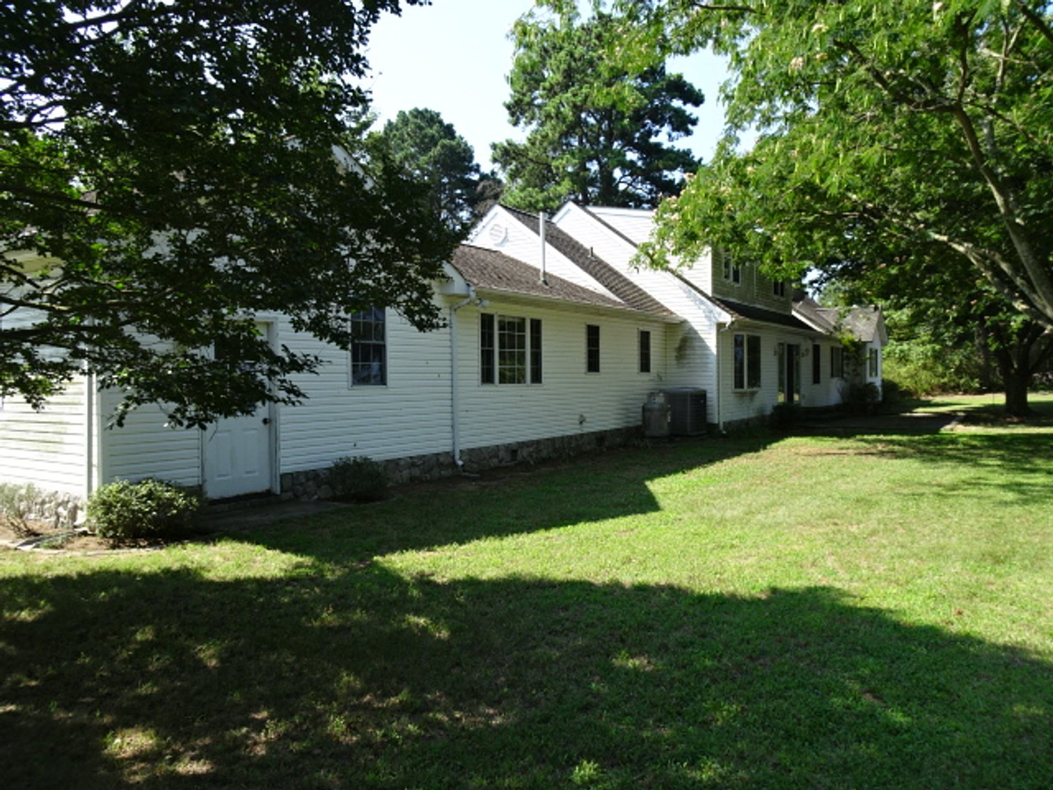 Image for Sep 14, 2024 Estate Auction -Waterfront Real Estate Public Auction