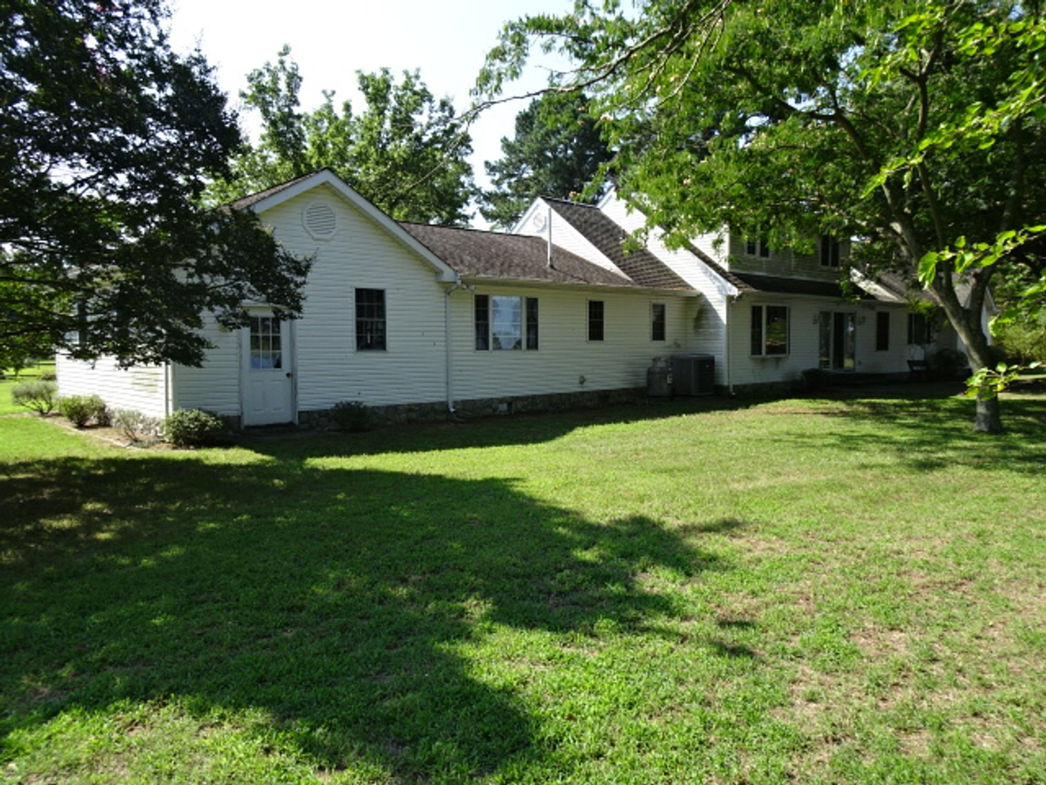 Image for Sep 14, 2024 Estate Auction -Waterfront Real Estate Public Auction