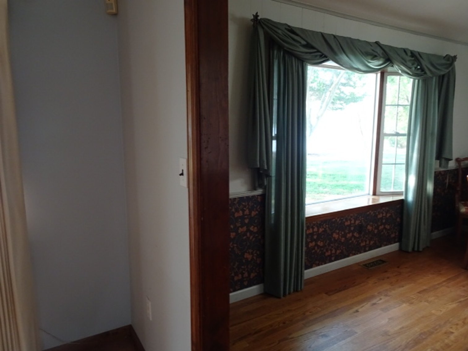 Image for Sep 14, 2024 Estate Auction -Waterfront Real Estate Public Auction