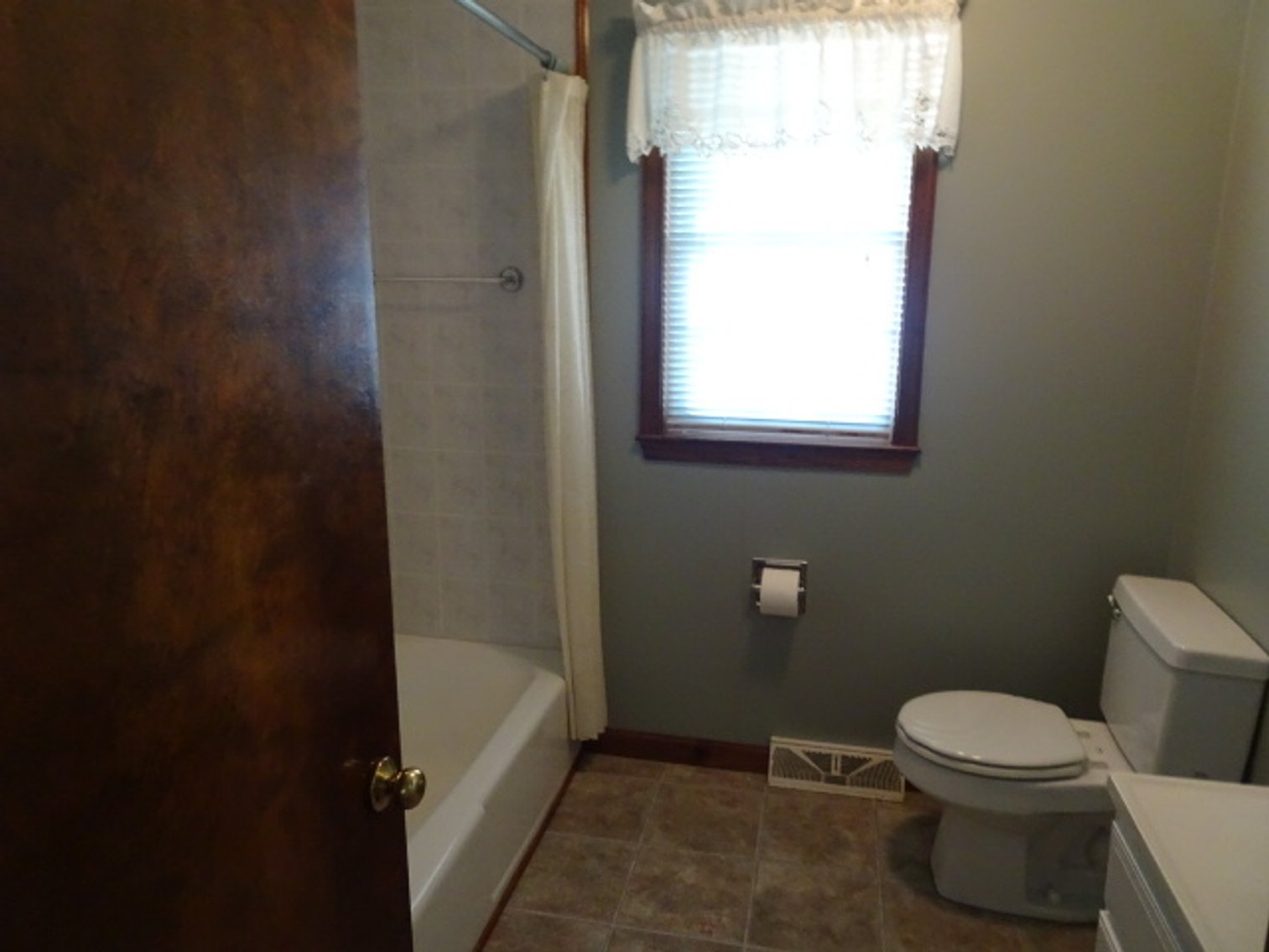 Image for Sep 14, 2024 Estate Auction -Waterfront Real Estate Public Auction