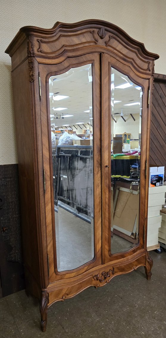 Image for The Estates of Dennis Bushman, Green Bay & Patricia Erdmann, Greenfield. August 7-12.