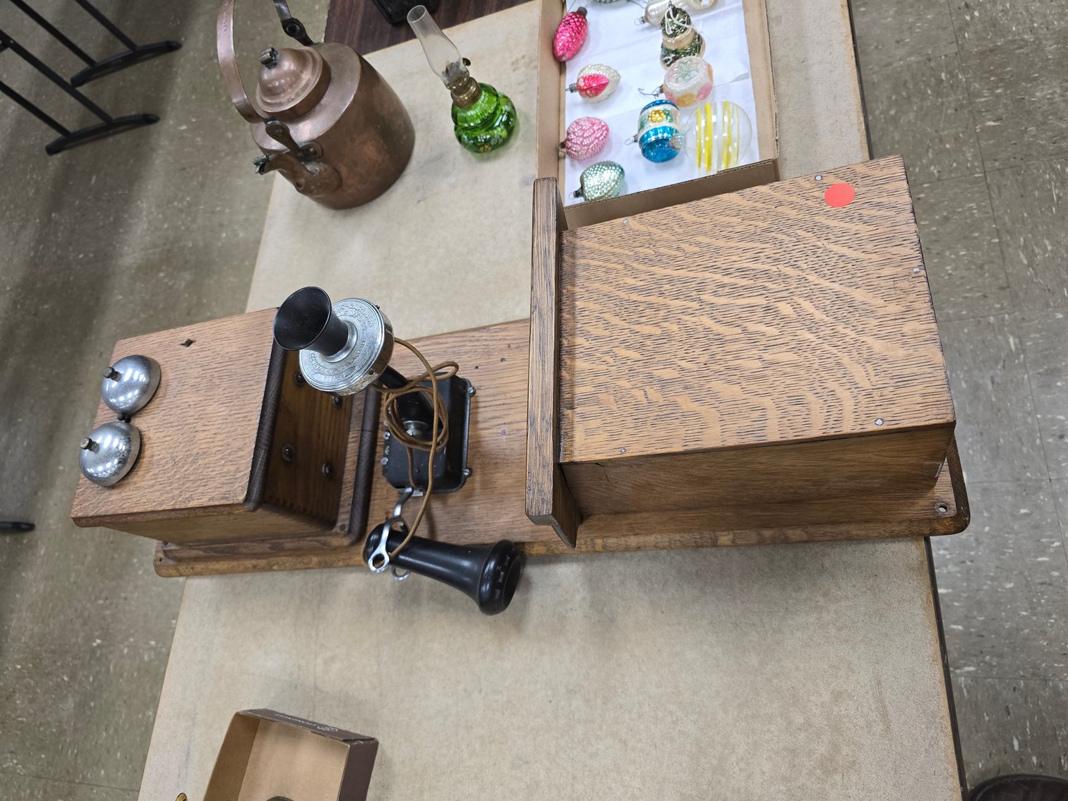 Image for December Online Antiques, Christmas, Radios, Coins & More!