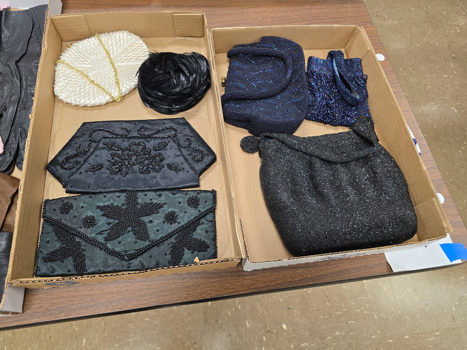 Image for December Online Antiques, Christmas, Radios, Coins & More!