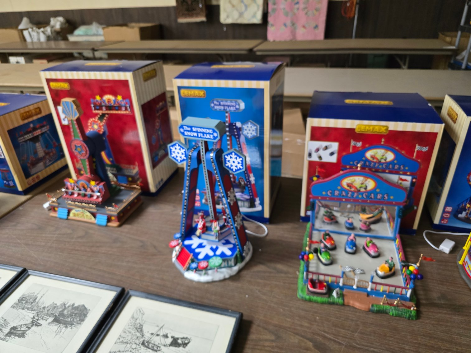 Image for December Online Antiques, Christmas, Radios, Coins & More!