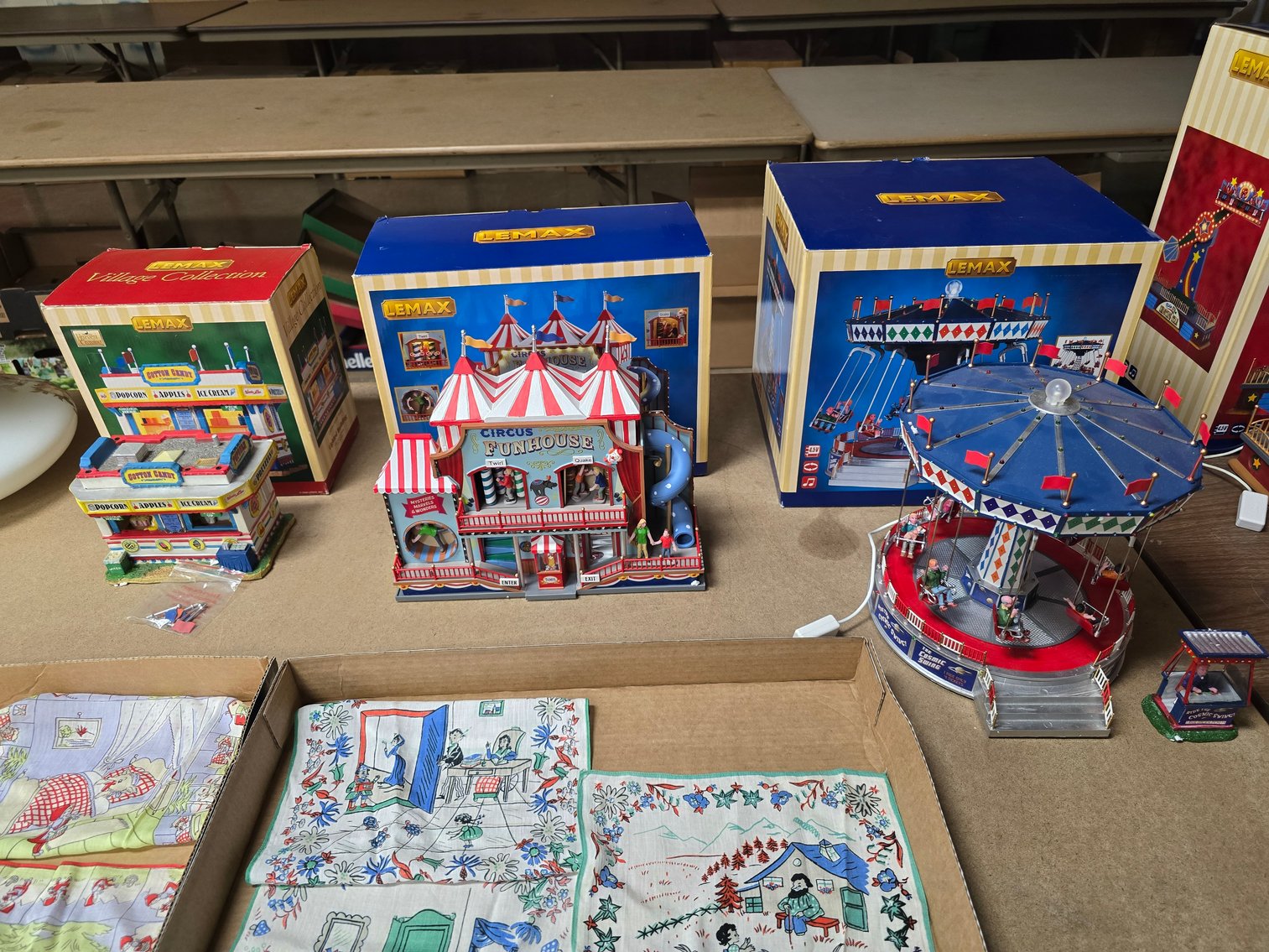 Image for December Online Antiques, Christmas, Radios, Coins & More!