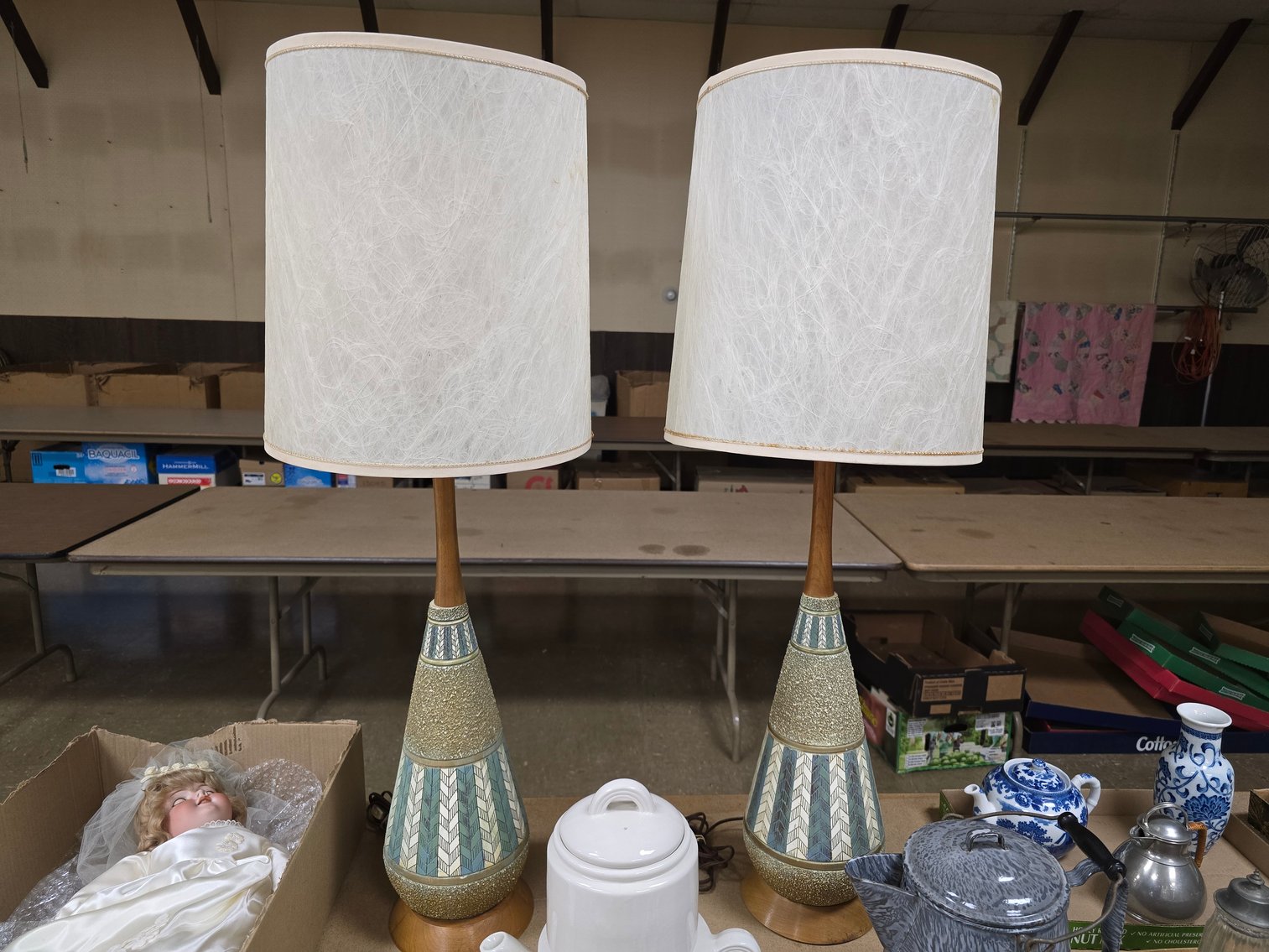 Image for December Online Antiques, Christmas, Radios, Coins & More!