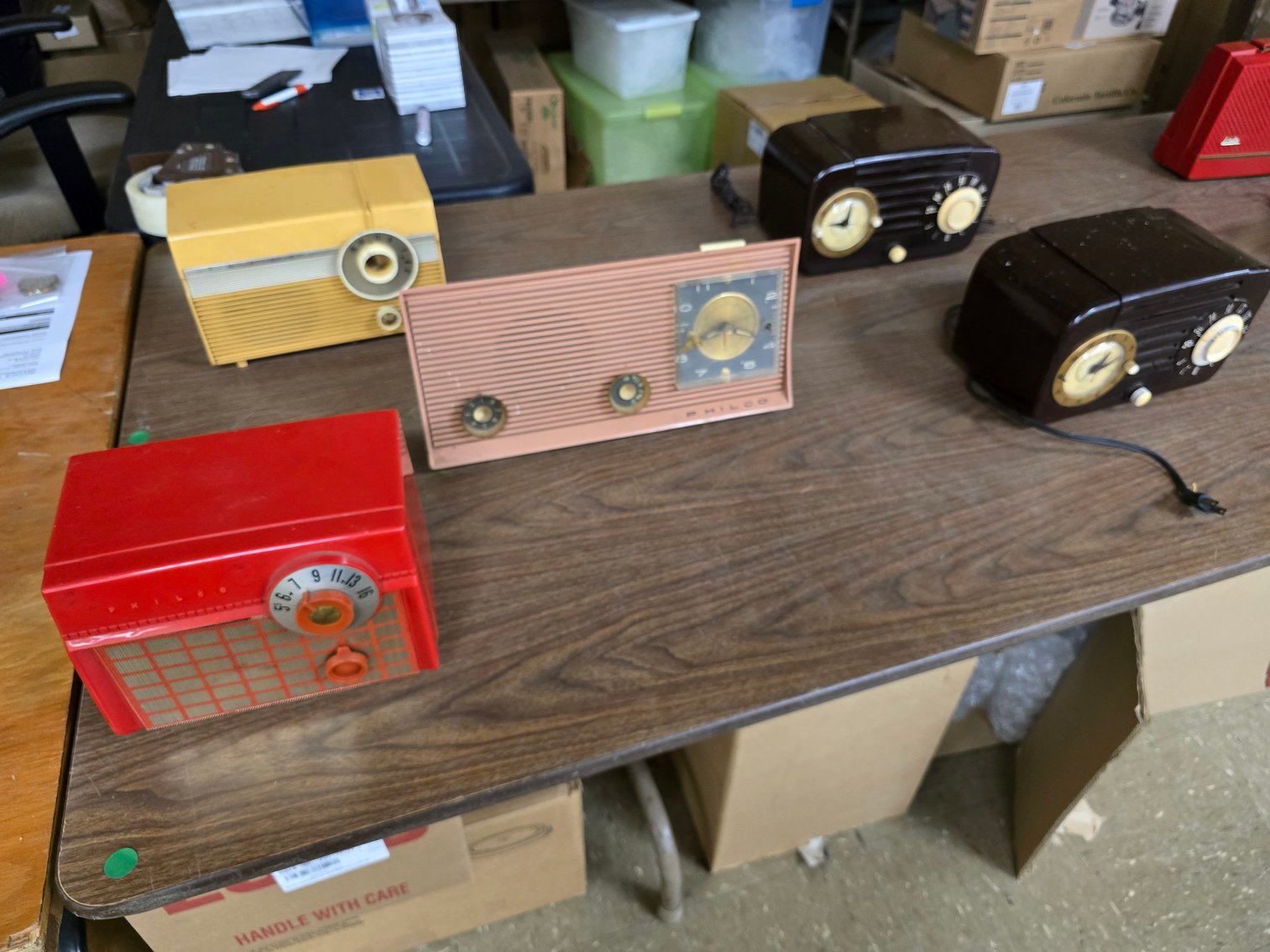 Image for December Online Antiques, Christmas, Radios, Coins & More!