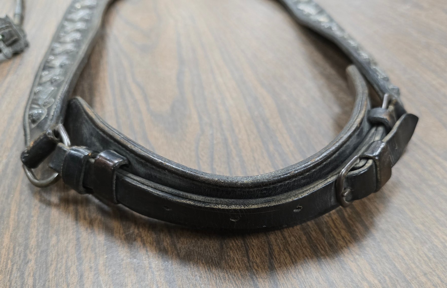 Image for December Online Antiques, Christmas, Radios, Coins & More!