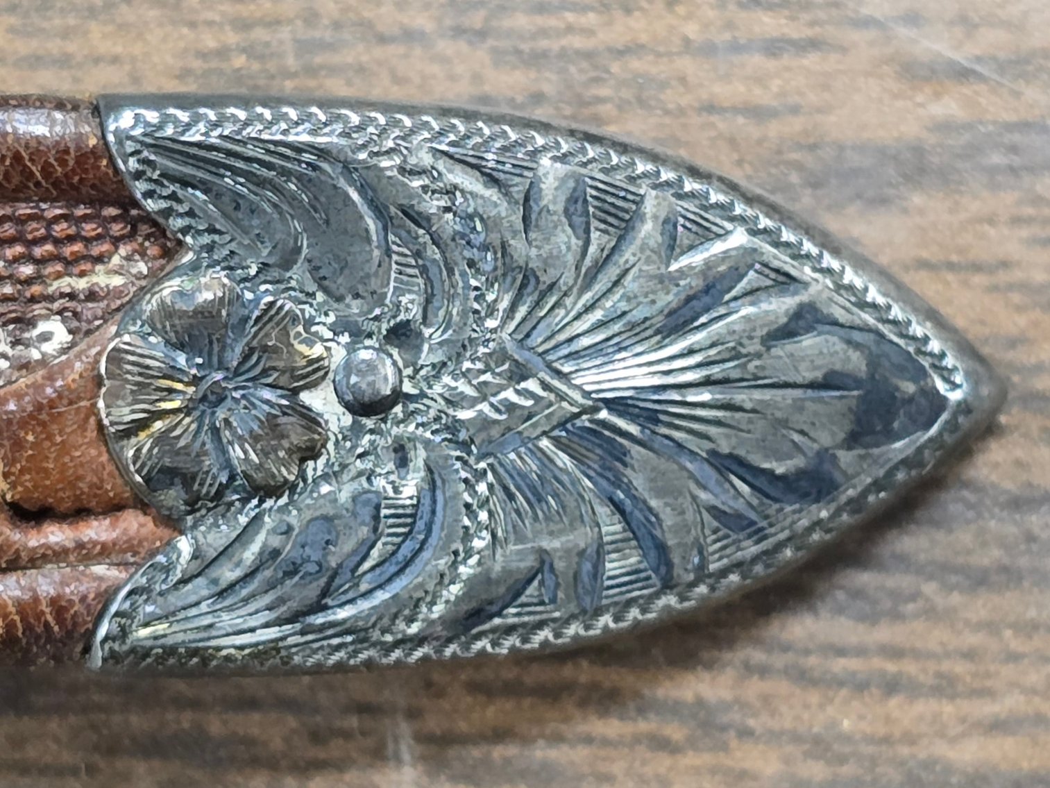 Image for December Online Antiques, Christmas, Radios, Coins & More!