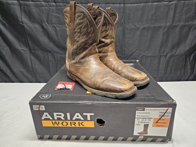 Image for Special April 14 Footwear Auction!
