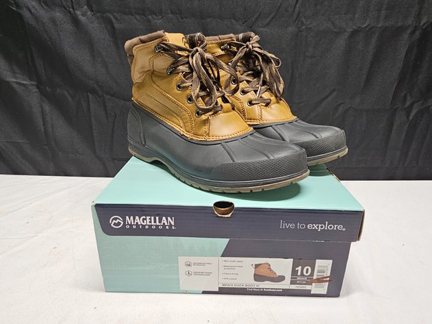 Image for Special April 14 Footwear Auction!