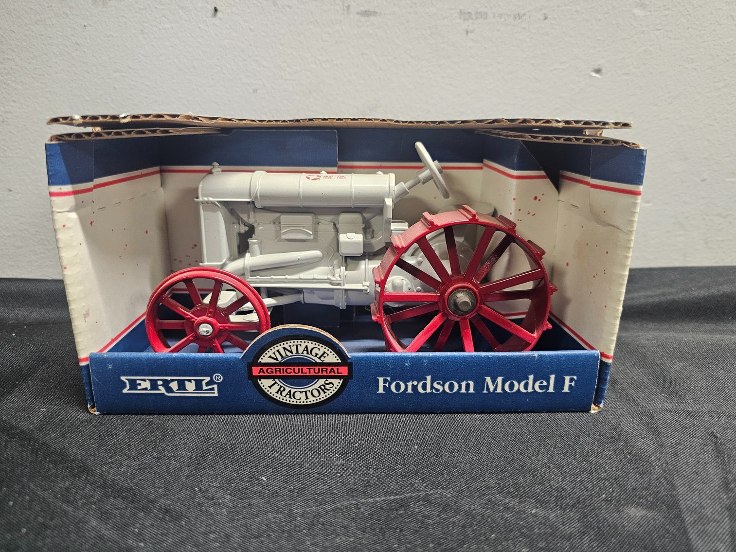 Image for Oct 17 Toy, Plate & Collectibles Online Auction