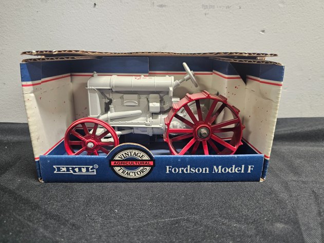 Image for Oct 17 Toy, Plate & Collectibles Online Auction