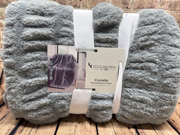 Image for Mar 17 Online Auction Awesomeness!