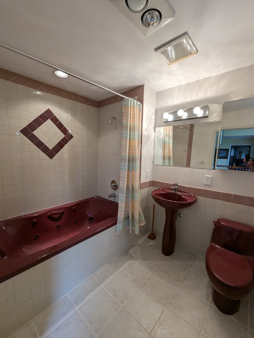 Image for 3 BR, 4 BATH CUSTOM HOME W/ 3-CAR GARAGE